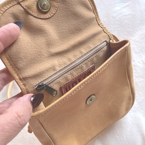 Unisa Tan Crossbody Bag with Minimalist Design - Picture 3 of 11